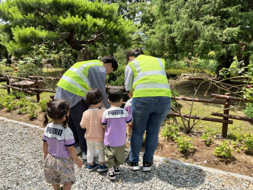 [경상남도사회서비스원] 경상남도청어린이집과 플로깅 활동! 